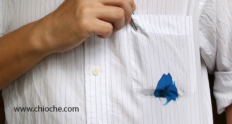 روش پاک کردن لکه جوهر خودکار از روی لباس
